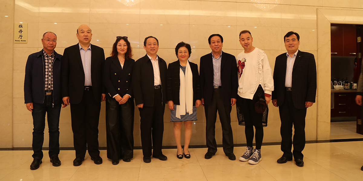 与深圳市服装纺织行业协会交流对接活动